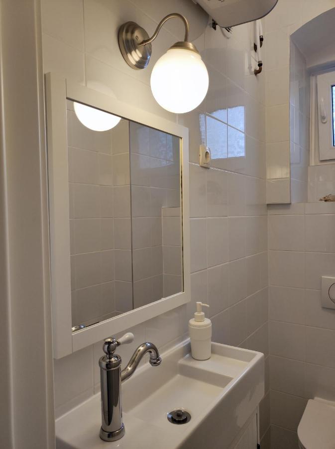 Studio Apartment Frano 萨格勒布 外观 照片